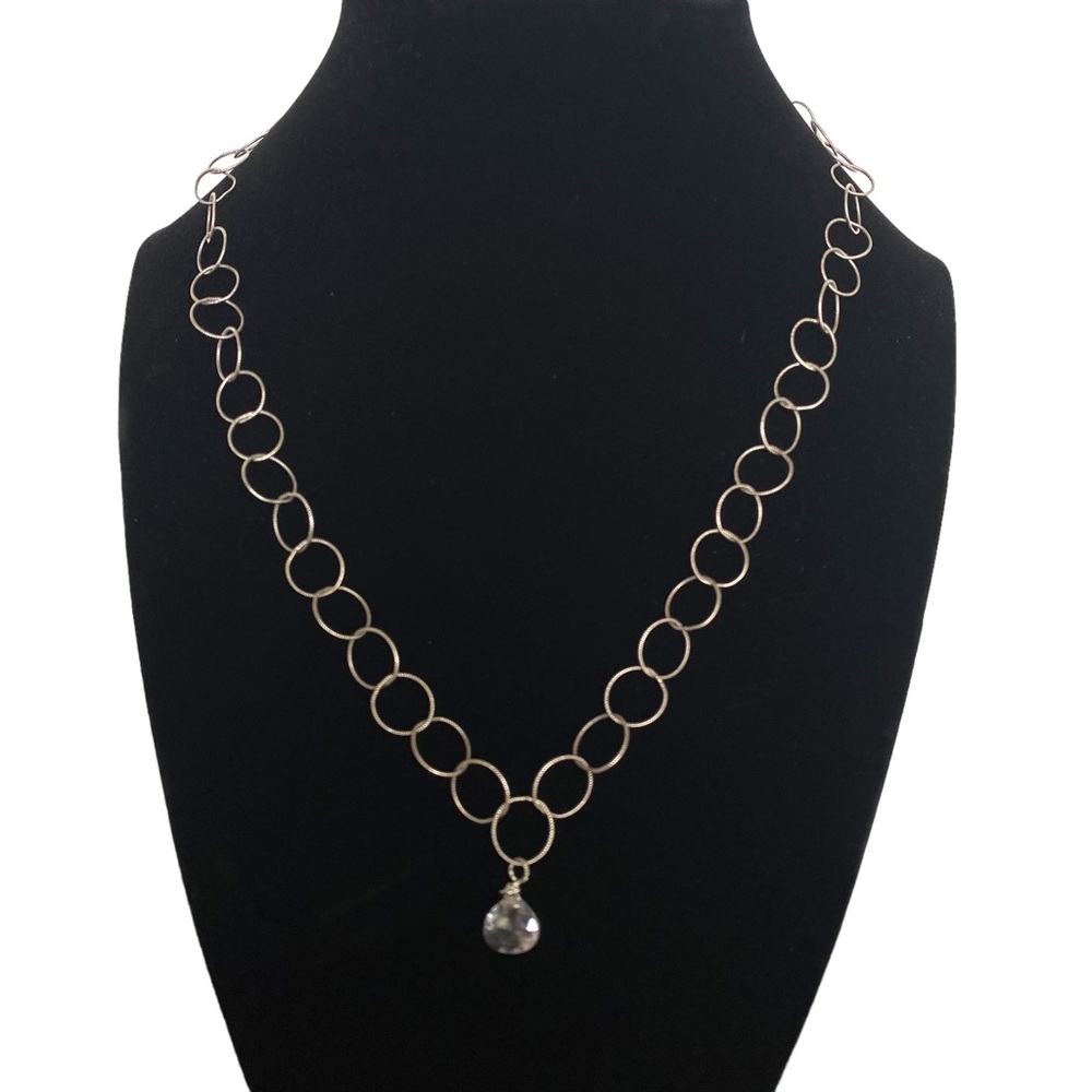 In2Design Round Sterling Silver Circle Link  Necklace with Natural Quartz Drop